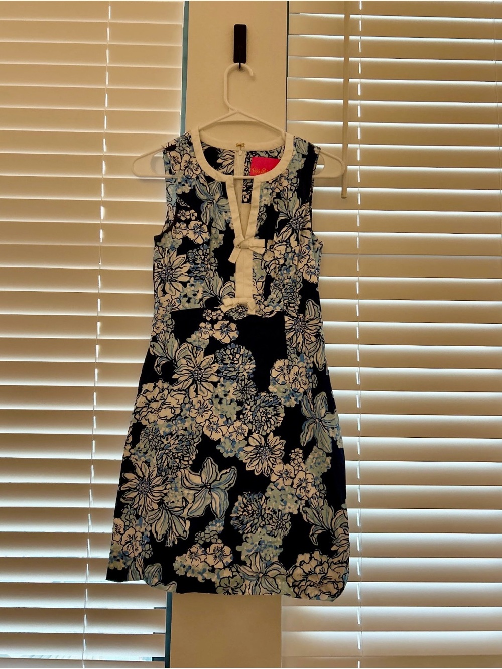 Lilly Pulitzer Navy Floral Sleeveless Dress with White Trim